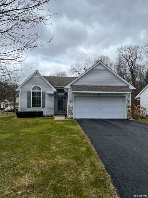 943 Rikki Ann, Wixom, MI, 48393-4518 | Card Image