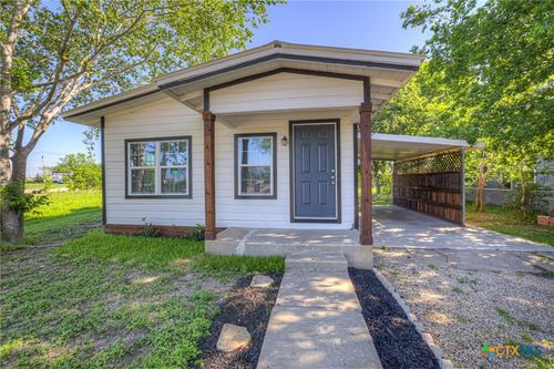1054 Morelos St, Seguin, TX, 78155-2426 | Card Image