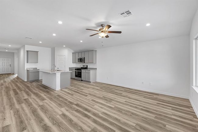 5660 Woodduck, House other with 4 bedrooms, 3 bathrooms and 2 parking in Orange TX | Image 8