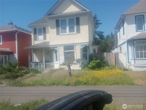 527 Emerson Ave, Hoquiam, WA, 98550-1854 | Card Image