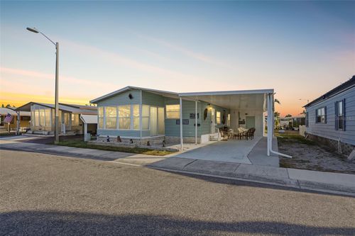 82403 New Circle Dr N, PINELLAS PARK, FL, 33781-1761 | Card Image