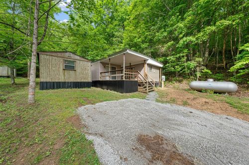 2987 Chestnut Grove Rd, Columbia, KY, 42728-8177 | Card Image