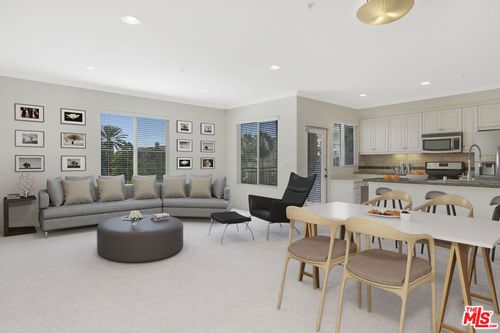 303-6020 Seabluff Dr, Playa Vista, CA, 90094-2250 | Card Image