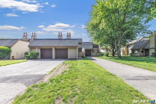 2e-85 Viscount Dr, Milford, CT, 06460-5766 | Card Image