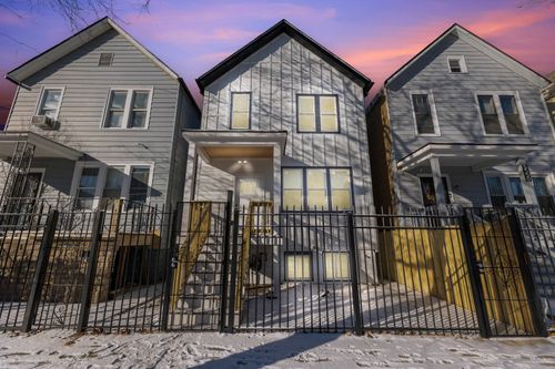 5552 S Shields Ave, CHICAGO, IL, 60621-4115 | Card Image