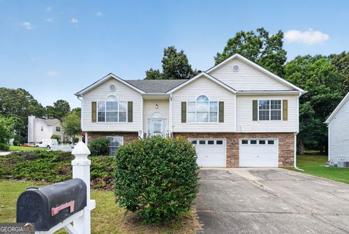 10683 Redbud Ln, Jonesboro, GA, 30238-8867 | Card Image