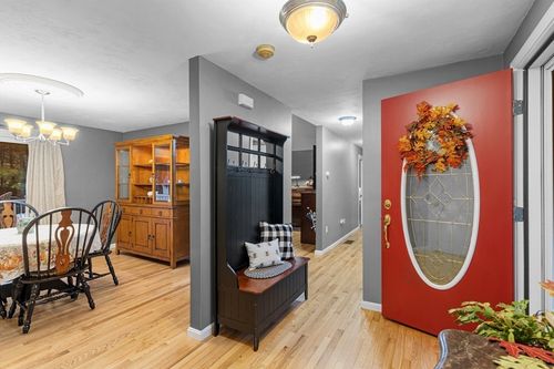 4 Penny Ln, East Wareham, MA, 02538-1352 | Card Image