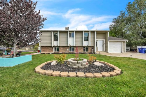 6828 W Copperhill Dr, West Valley City, UT, 84128-3802 | Card Image