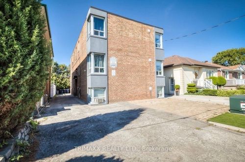 4-6 17th St, Etobicoke, ON, M8V3K3 | Card Image