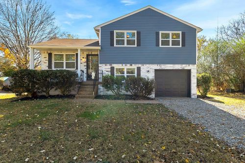 124 Grenadier Dr, Franklin, TN, 37064-2323 | Card Image