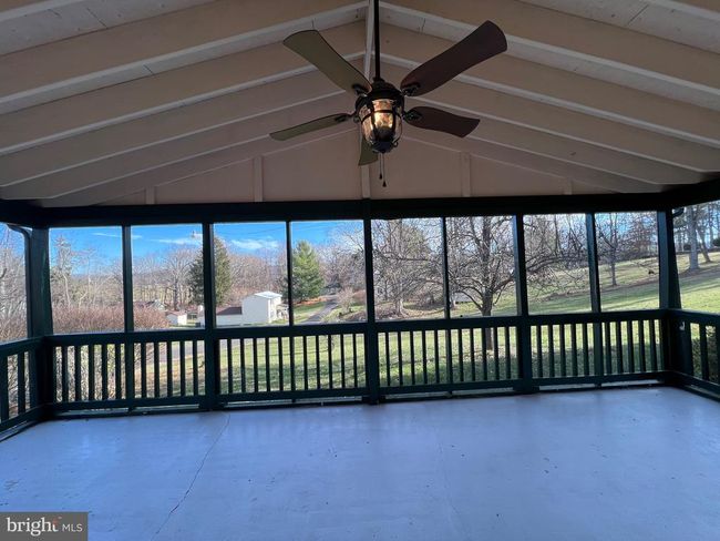 5280 Merry Oaks Rd, Home with 2 bedrooms, 1 bathrooms and null parking in THE PLAINS VA | Image 10