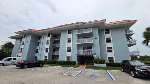 b205-505 S Pine Island Rd, Plantation, FL, 33324-3180 | Card Image