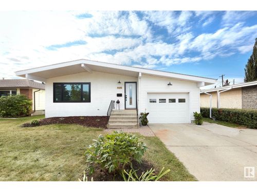 7215 92b Ave Nw, Edmonton, AB, T6B0W3 | Card Image