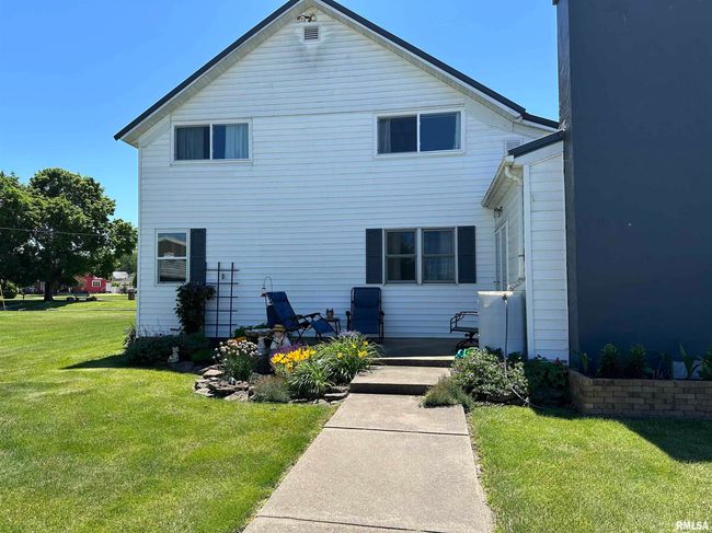 24 E Gillet St, House other with 3 bedrooms, 2 bathrooms and null parking in Preston IA | Image 4