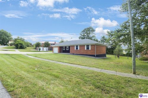 2860 Liberty St, Radcliff, KY, 40160-8739 | Card Image