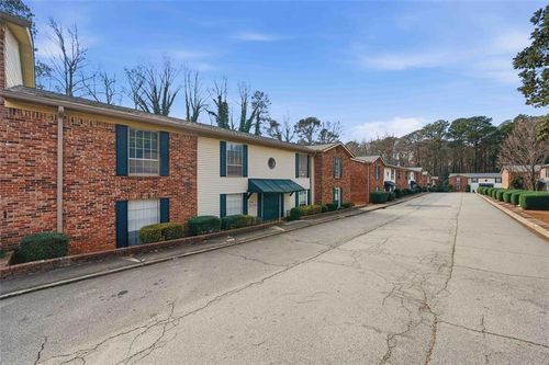 5506 Kingsport Dr, Atlanta, GA, 30342-1047 | Card Image