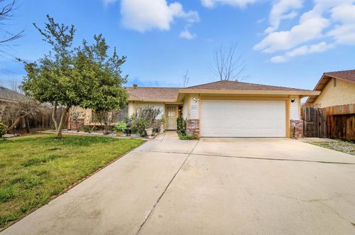 2821 Messenger Ct, Turlock, CA, 95382-9169 | Card Image