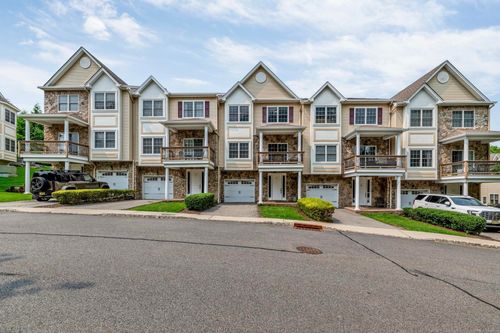 15 Halina Ln, Butler, NJ, 07405-1556 | Card Image