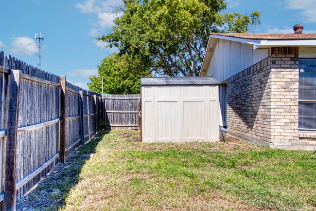 1712 California Trl, House other with 3 bedrooms, 2 bathrooms and null parking in Plano TX | Image 28