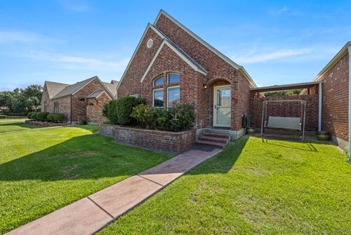 915 Austin Ct, Weatherford, TX, 76086-6346 | Card Image