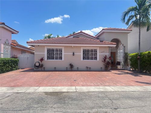 12377-12377 Nw 97th Pl, Hialeah Gardens, FL, 33018-2954 | Card Image