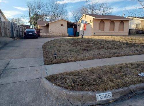 2405 Timberlake Dr, Irving, TX, 75062-3261 | Card Image