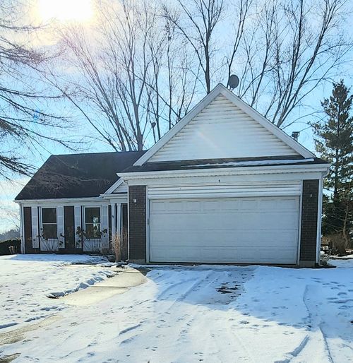 5 Castlegate Ct, Vernon Hills, IL, 60061-2128 | Card Image