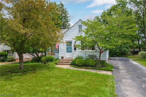 4089 W 229th Street, Fairview Park, OH, 44126 | Card Image