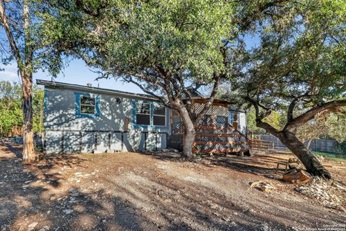 833 High Dr, Spring Branch, TX, 78070-4233 | Card Image