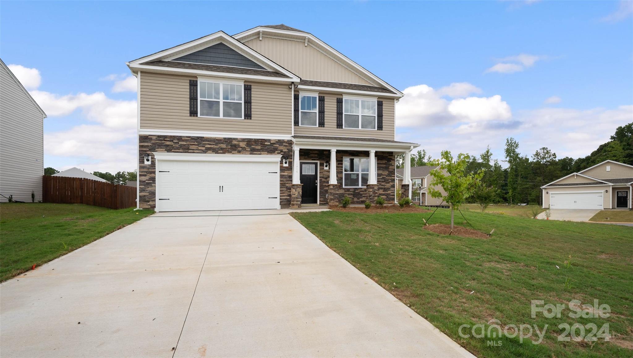 Ashelyn Park Dr, Fletcher, NC 28732