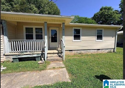 521 Dean St, Scottsboro, AL, 35768-4001 | Card Image