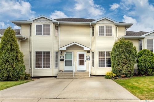 302 Mount Royal Pl, Regina, SK, S4T7X9 | Card Image
