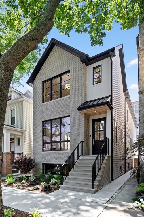 1841 W Newport Ave, Chicago, IL, 60657-1023 | Card Image