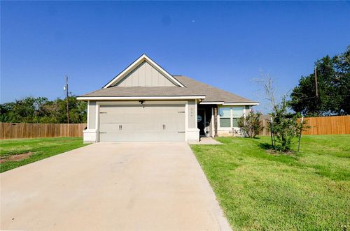 306 Still Meadow St, Caldwell, TX, 77836-2017 | Card Image