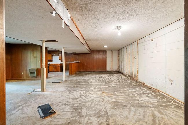 300 S Dale Ave, House other with 3 bedrooms, 2 bathrooms and null parking in Calhoun GA | Image 24