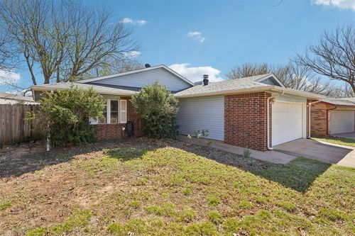 813 Ash Ct, Norman, OK, 73072-4124 | Card Image