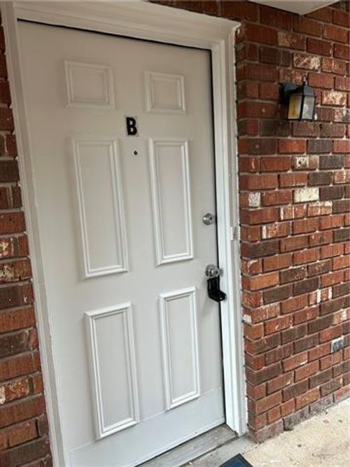 apt-b-301 Zinnia Ave, Metairie, LA, 70001-4556 | Card Image