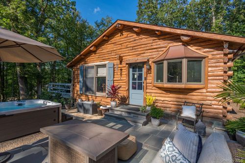 24 Forrest Drive, Huntington, NY, 11743 | Card Image