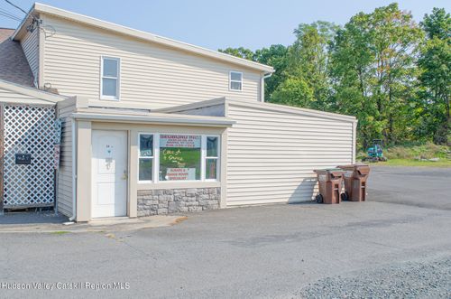 25302534 9w Route, Ravena, NY, 12143 | Card Image