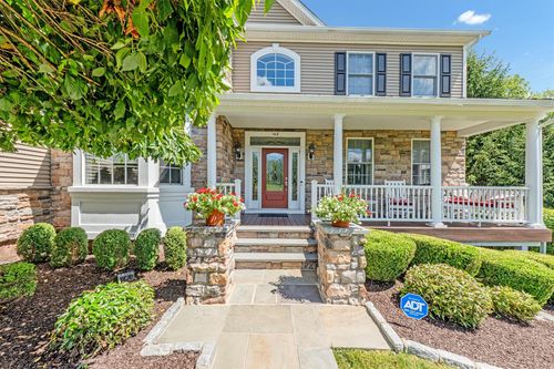 168 Sandy Pines Blvd, East Fishkill, NY, 12533-8227 | Card Image