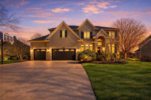 14813 Rosewood Dr, Leawood, KS, 66224-3827 | Card Image