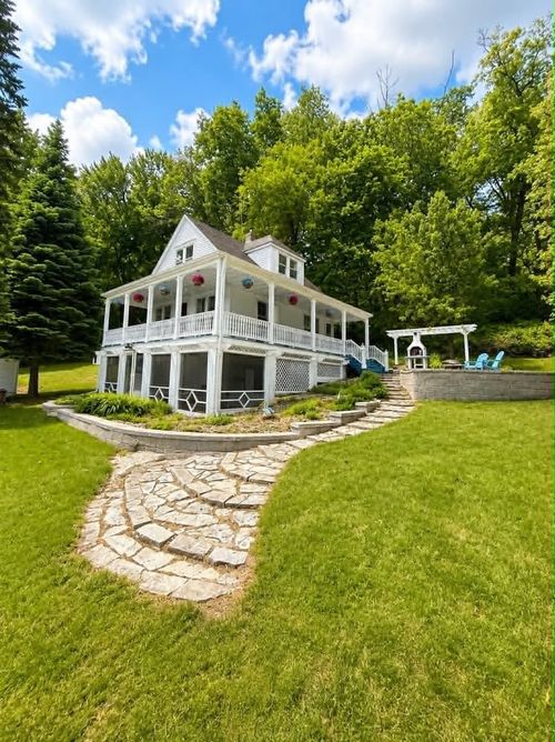 N4510 Anthony Is, HUSTISFORD, WI, 53034-9200 | Card Image