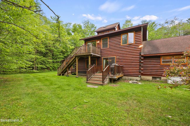 Side decks from primary and living space | Image 46