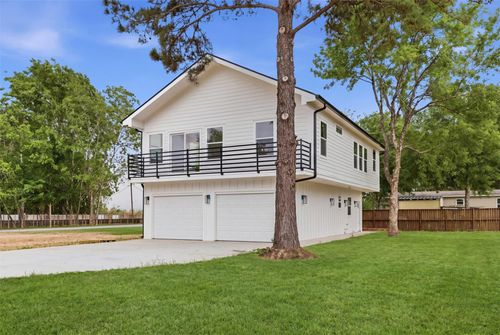 732 Azalea St, Prairie View, TX, 77484-2124 | Card Image