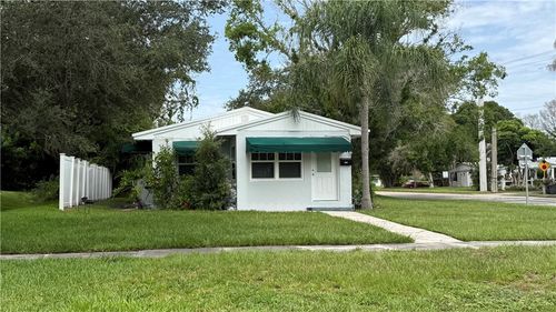 2065 19th Ave, Vero Beach, FL, 32960-3449 | Card Image