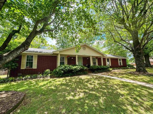 105 Liles Dr, Searcy, AR, 72143-7204 | Card Image