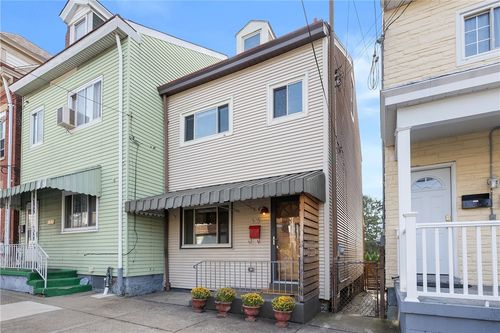 355 Cedarville St, Bloomfield, PA, 15224-2031 | Card Image