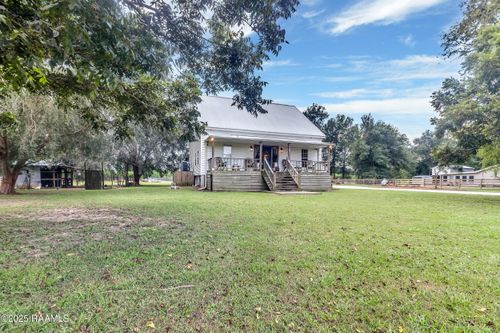 1098 Charles Marks Rd, Arnaudville, LA, 70512-3820 | Card Image