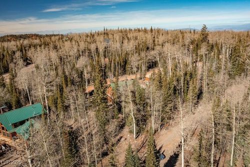 271 E Deer Trail Rd, Brian Head, UT, 84719-7709 | Card Image