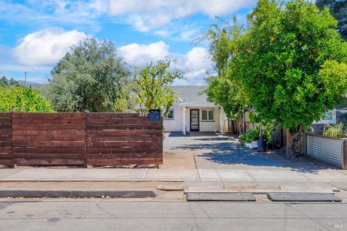442 N Jefferson Street, Cloverdale, CA, 95425 | Card Image